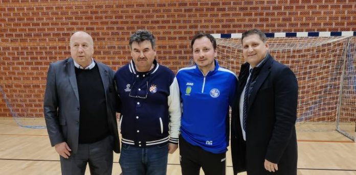 Danas je NK Dinamo Domašinec imao čast ugostiti predsjednika GNK-a Dinamo Zagreb,  Velimira Zajeca, i legendu kluba, Silvija Marića.