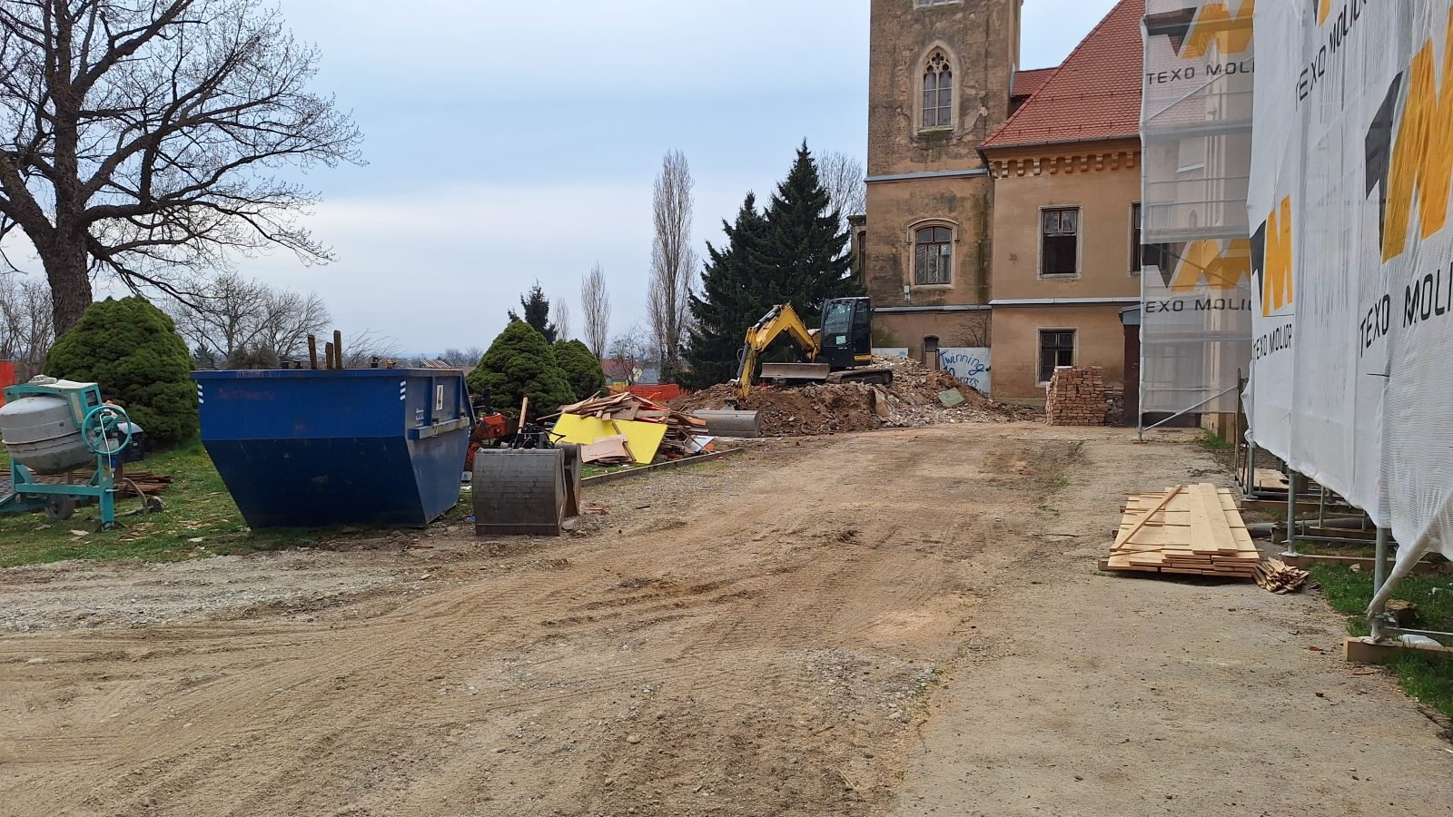 Feštetići izvana