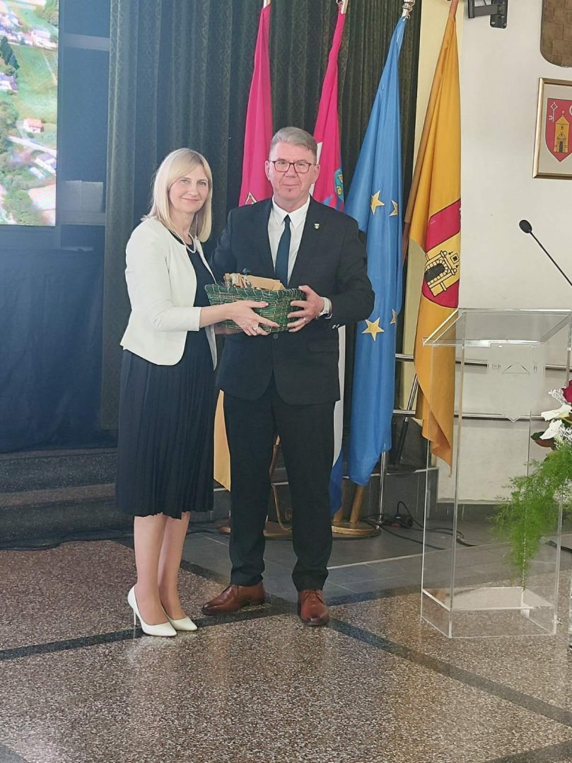Lidija Bošnjak i Dražen Srpak poziraju