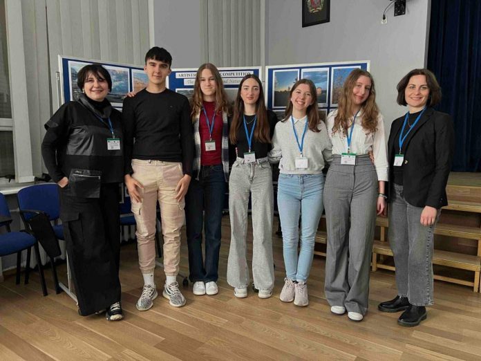 Učenici trećih razreda Gimnazije Josipa Slavenskog Čakovec – Mirta Sabo, Eva Bogomolec, Keti Tropša, Adrian Kos i Lucija Posedi.