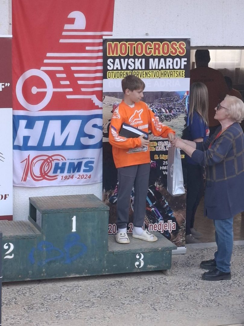 Niko Slaviček na postolju