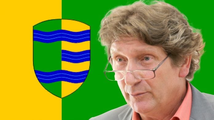 Damir Grašić ispred zastave Međimurske stranke