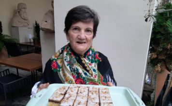 Lepen Đurđica s kuruznom zlevankom