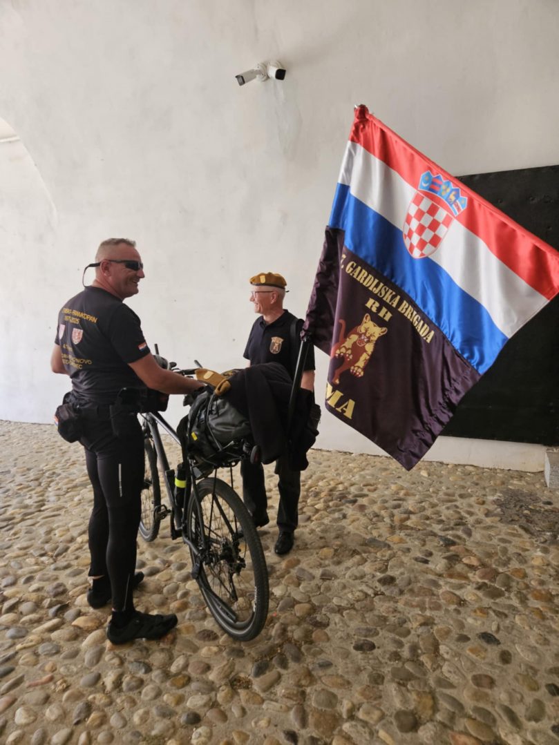 Nerer na biciklu