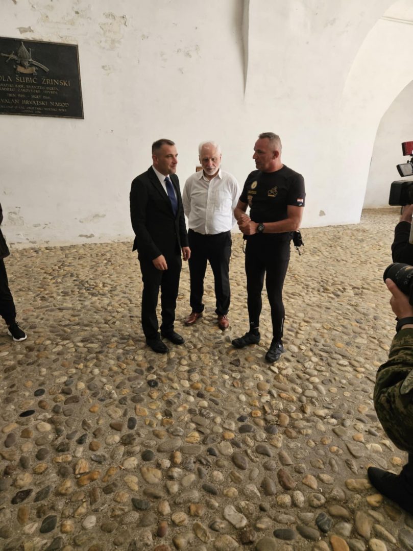 Danas, 30. travnja, u atriju Starog grada u Čakovcu svečano je dočekan Ivica Nerer, bivši pripadnik legendarne 7. gardijske brigade „PUMA“ i aktivni djelatnik Hrvatske vojske