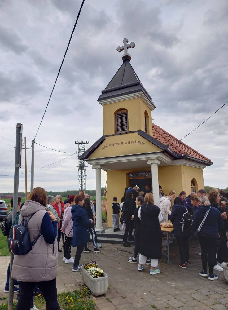 Vjernici proslavili Cvjetnu nedjelju pješačeći križnim putem kroz Gornji Mihaljevec