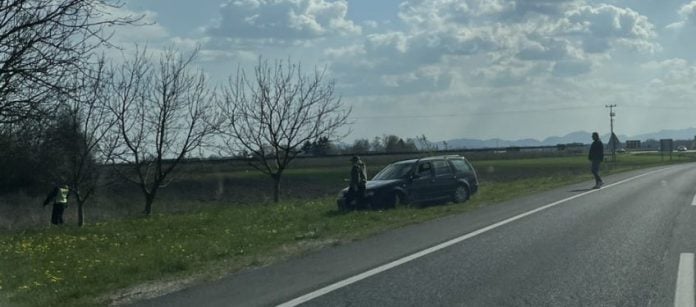 Auto naletio na srnu