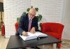 Gost predavač bio je prof. prim. dr. sc. Ninoslav Mimica, dr. med., IFAPA, jedan od vodećih stručnjaka za Alzheimerovu bolest u Hrvatskoj