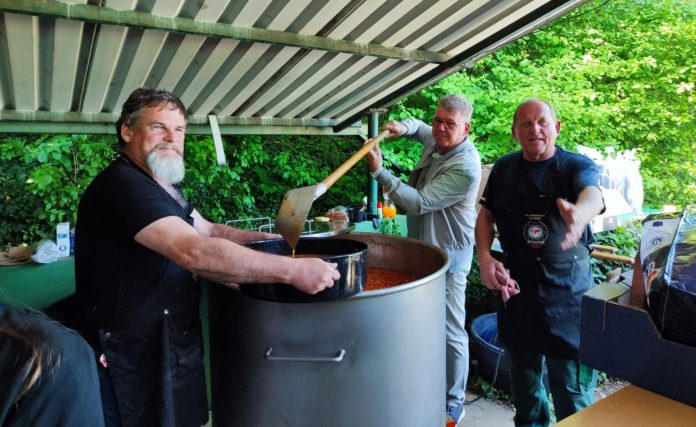 Mursko Središće proslavilo Praznik rada uz 850 litara graha i 200 kg ribe