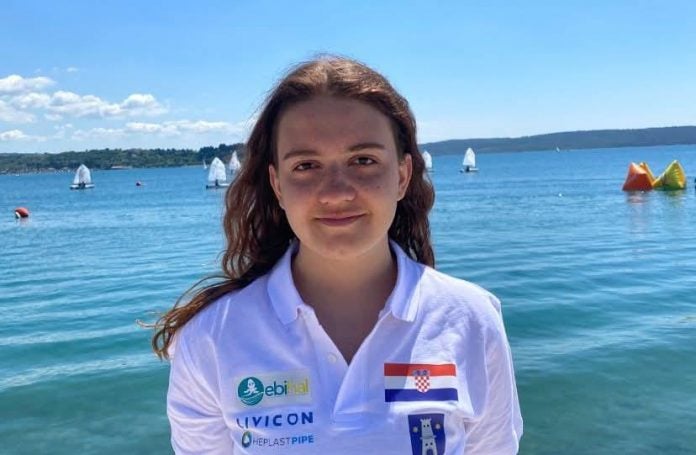 Sara Puklavec