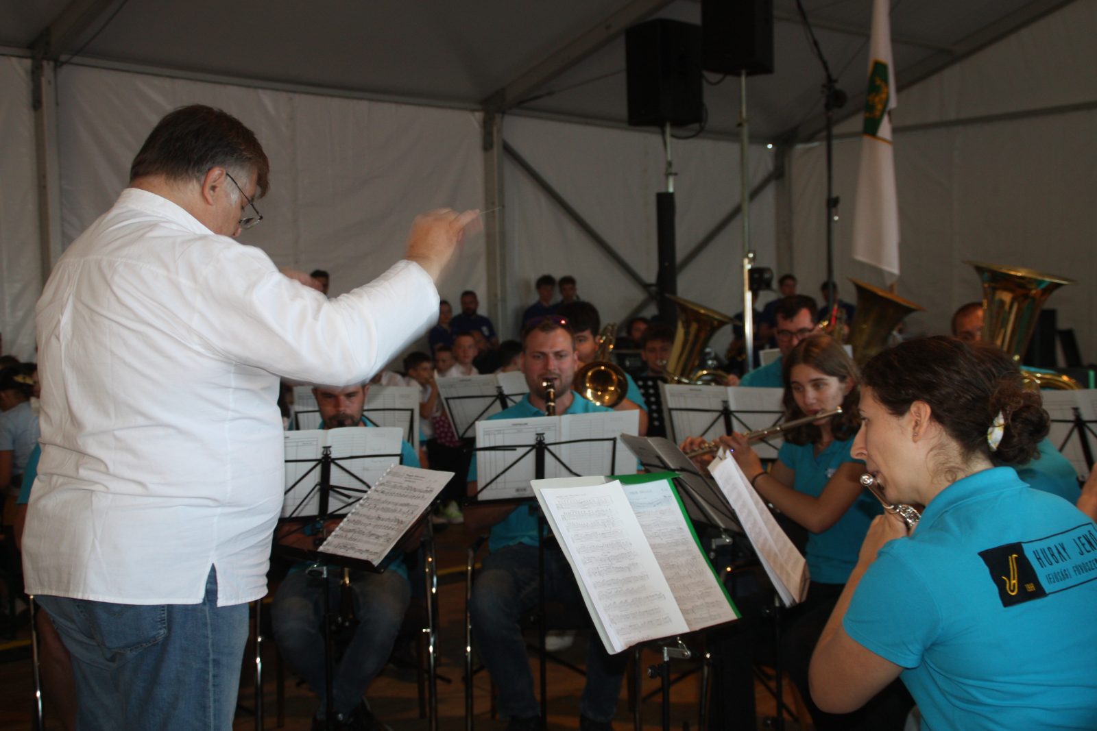 Donji Kraljevec bio je domaćin 8. Međunarodnog susreta folklornih skupina uz ples, glazbu, tradicionalna jela i nastupe puhačkih orkestara.