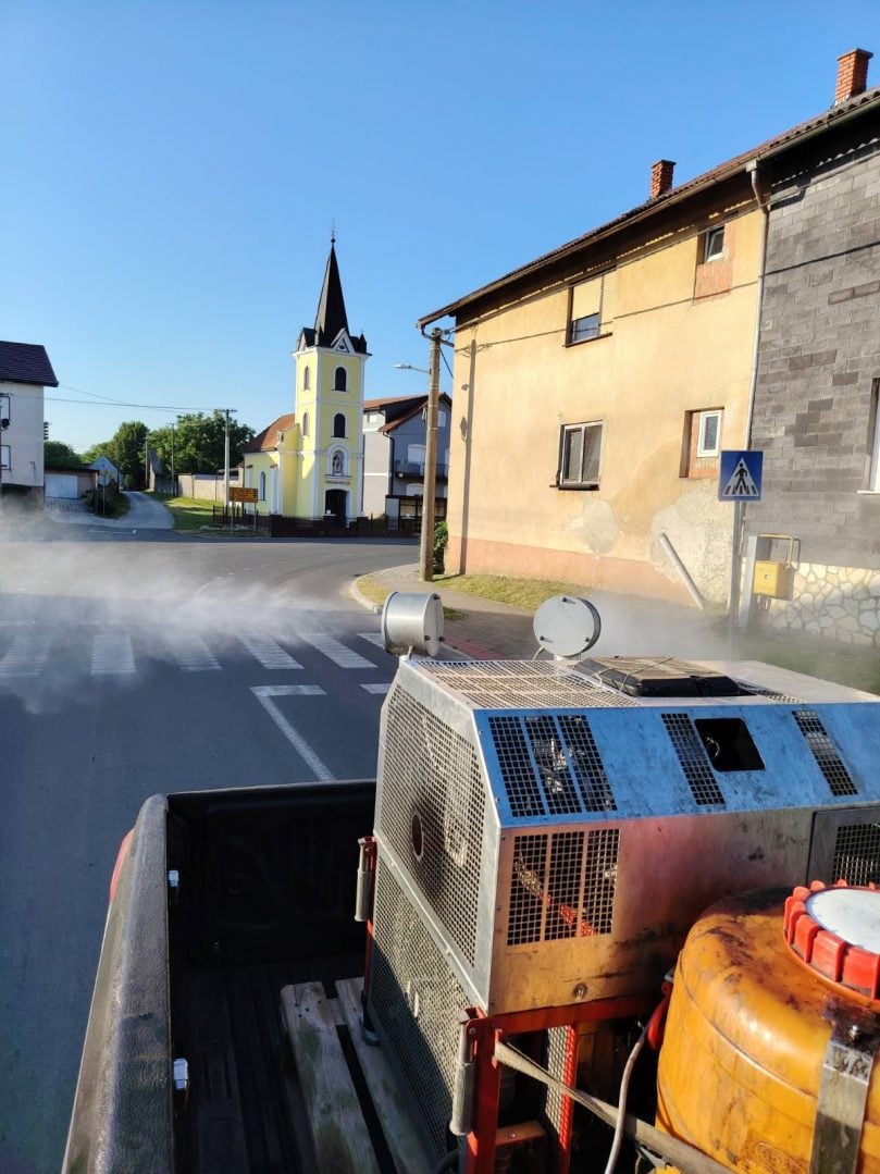 zaprašivanje komaraca