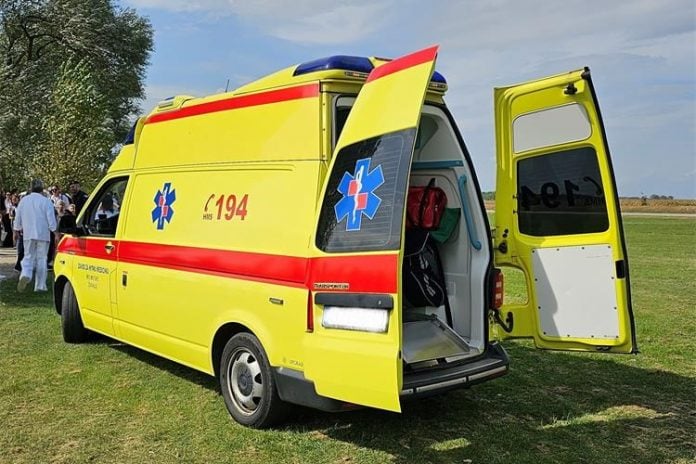 Vozilo hitne pomoći, ozljeda traktor Sveti Križ