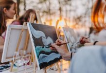 Wine and Paint – slikanje uz čašu vina!