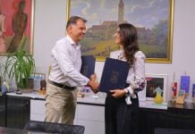 Ljerka Cividini na potpisivanju ugovora