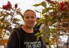 Ljiljana Božović s mnogobrojnim predivnim hibiskusima