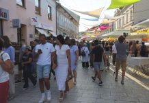 Ljudi na Porcijunkulovom na šetnici