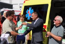 Tri nova vozila stigla su u Zavod za hitnu medicinu nova vozila hitne