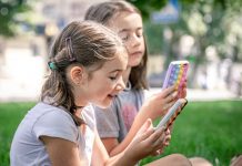 djeca na mobitelima - mobiteli - djeca
