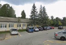 Parkiralište kod Doma zdravlja u Murskom Središću namijenjeno je samo pacijentima Mursko Središće Dom zdravlja - parking