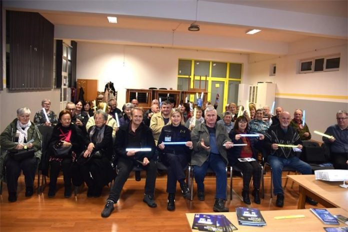 Zlatne godine - predavanje policije o sigurnosti u prometu