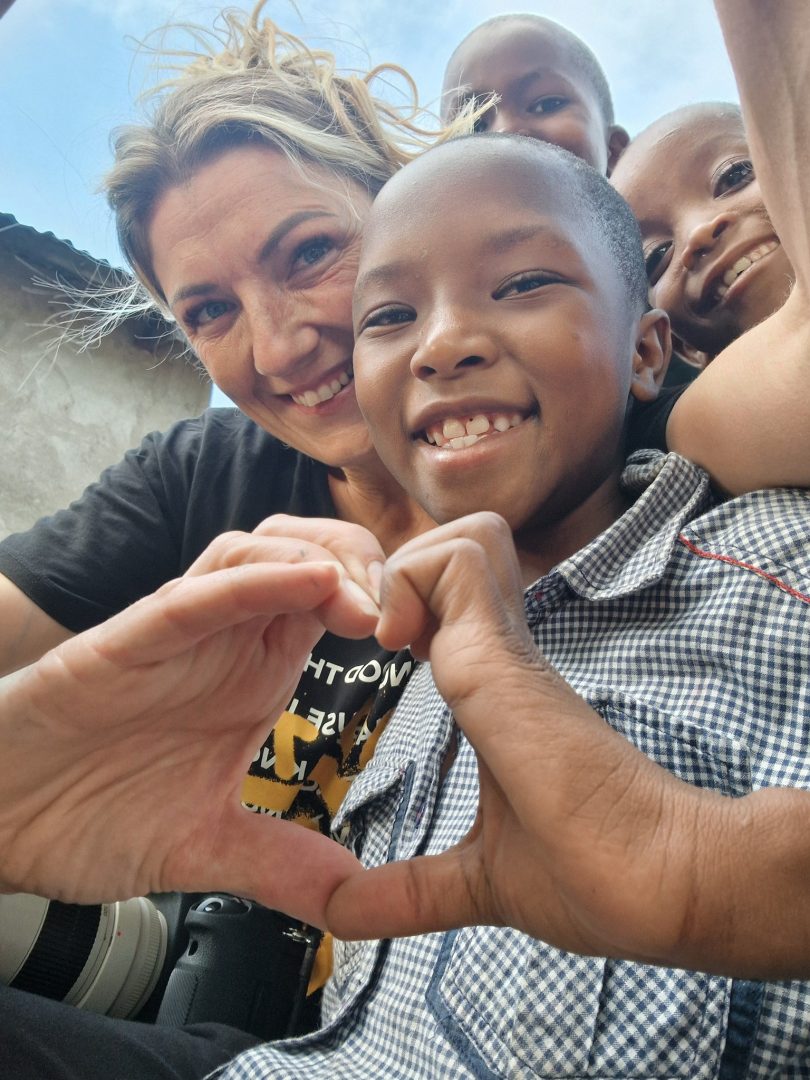 Martina Strahija kroz volontiranje gradi odnos povjerenja i podrške s djecom u Tanzaniji.