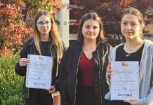 Učenice Gospodarske škole Čakovec na Festivalu oblikovanja u Mariboru