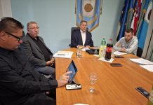 Zar ne vidite da mladić iz Orehovice vapi za pomoć?
